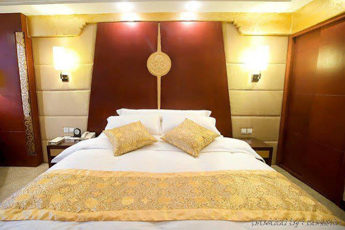 Minshan Lhasa Grand Hotel 成都 客房 照片